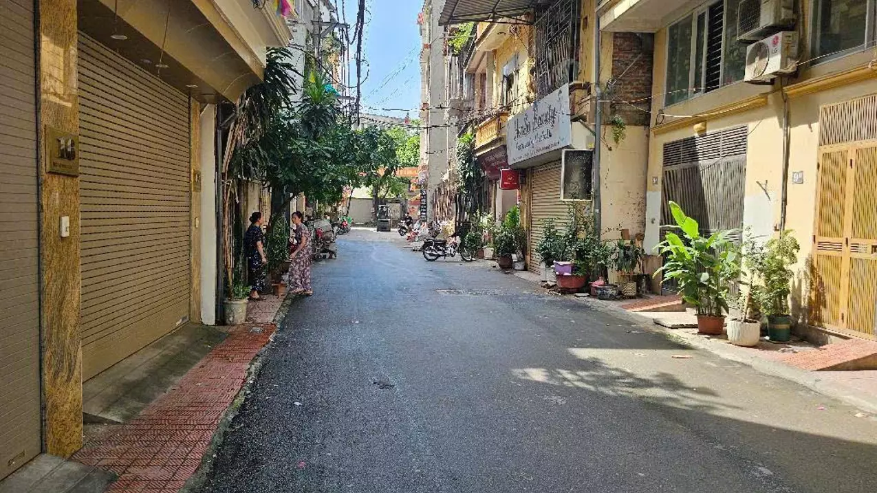Nam Tu Liem