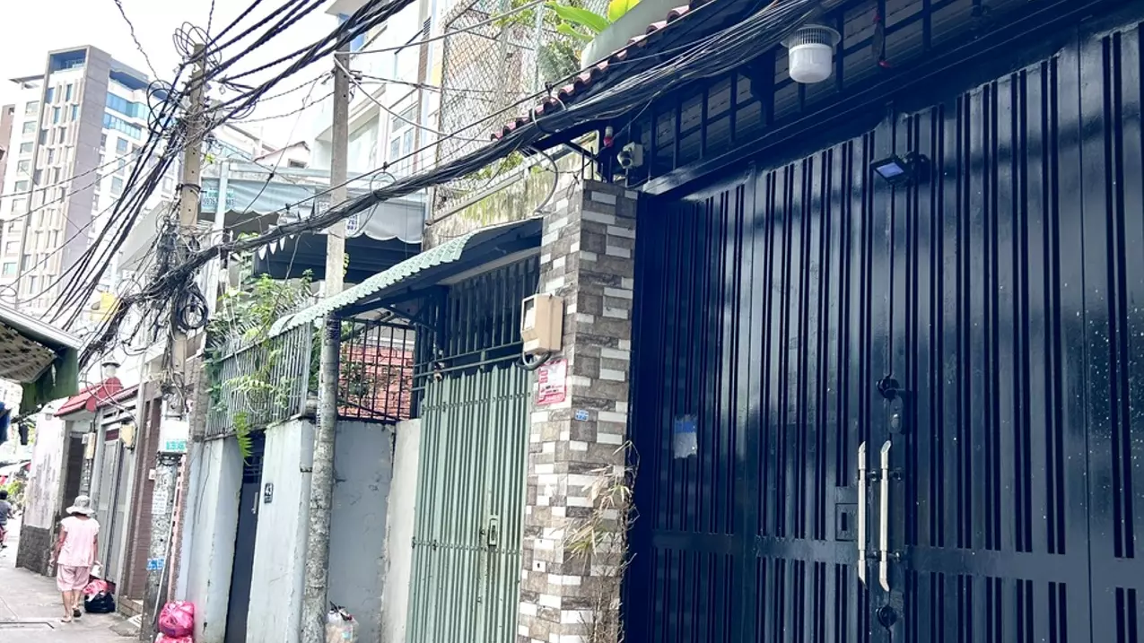 for sale large horizontal chdv 4.7m2 - a few steps to the mtx to get to the place - khanh hoi circulation street -