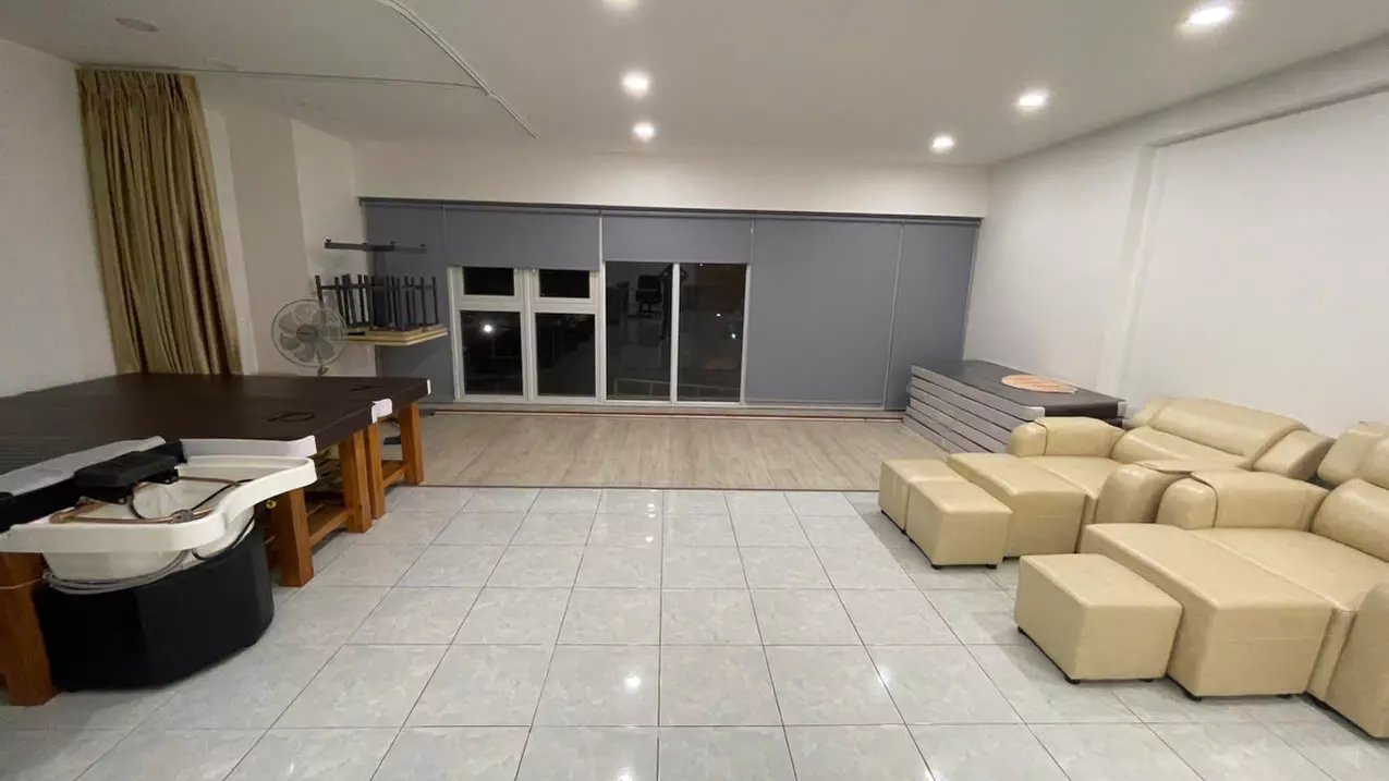 ho hoc lam shophouse for sale, corner lot, 1 ground floor, 1 first floor, beautiful house, suitable for multi-industry business