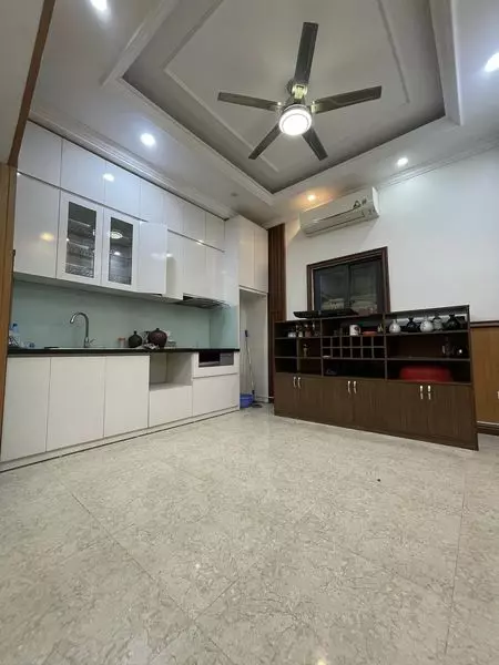 Nam Tu Liem