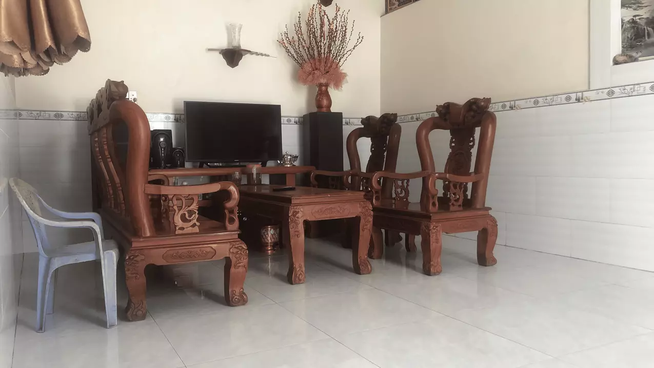 house for sale 60m², 3 bedrooms, with attic - near market, 500m school, red book