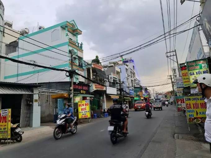 Tan Phu