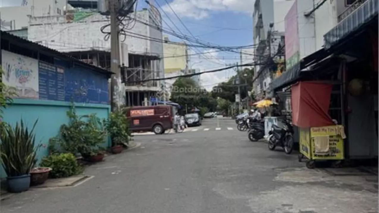 Tan Phu