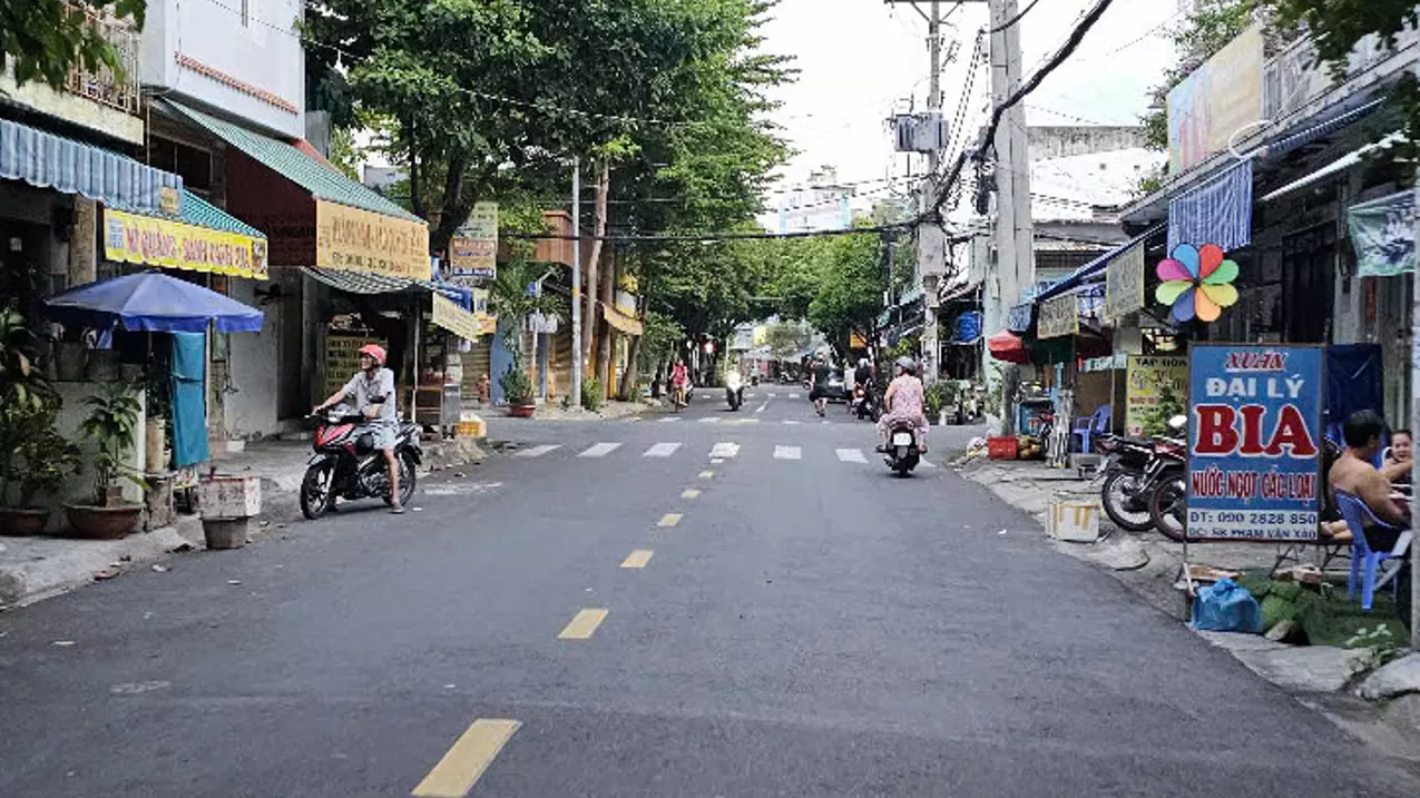 Tan Phu