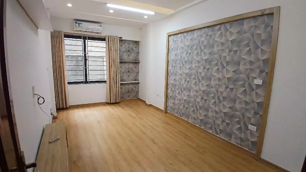 Hoang Mai