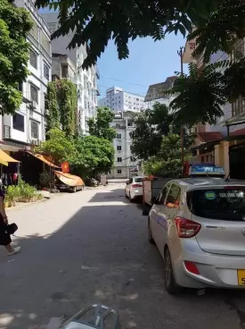 Nam Tu Liem
