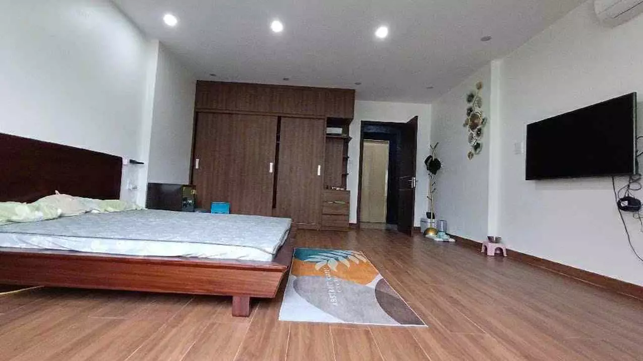Hoang Mai