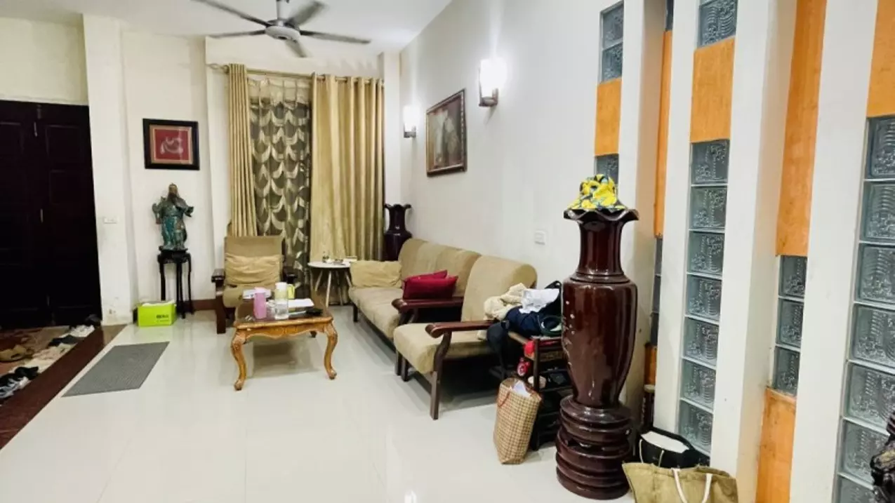 Nam Tu Liem