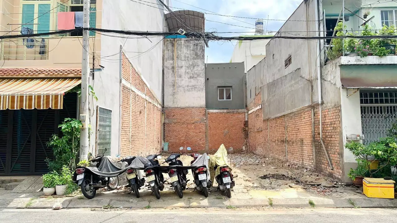 Tan Phu