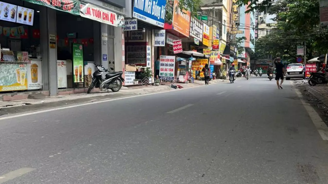 Nam Tu Liem