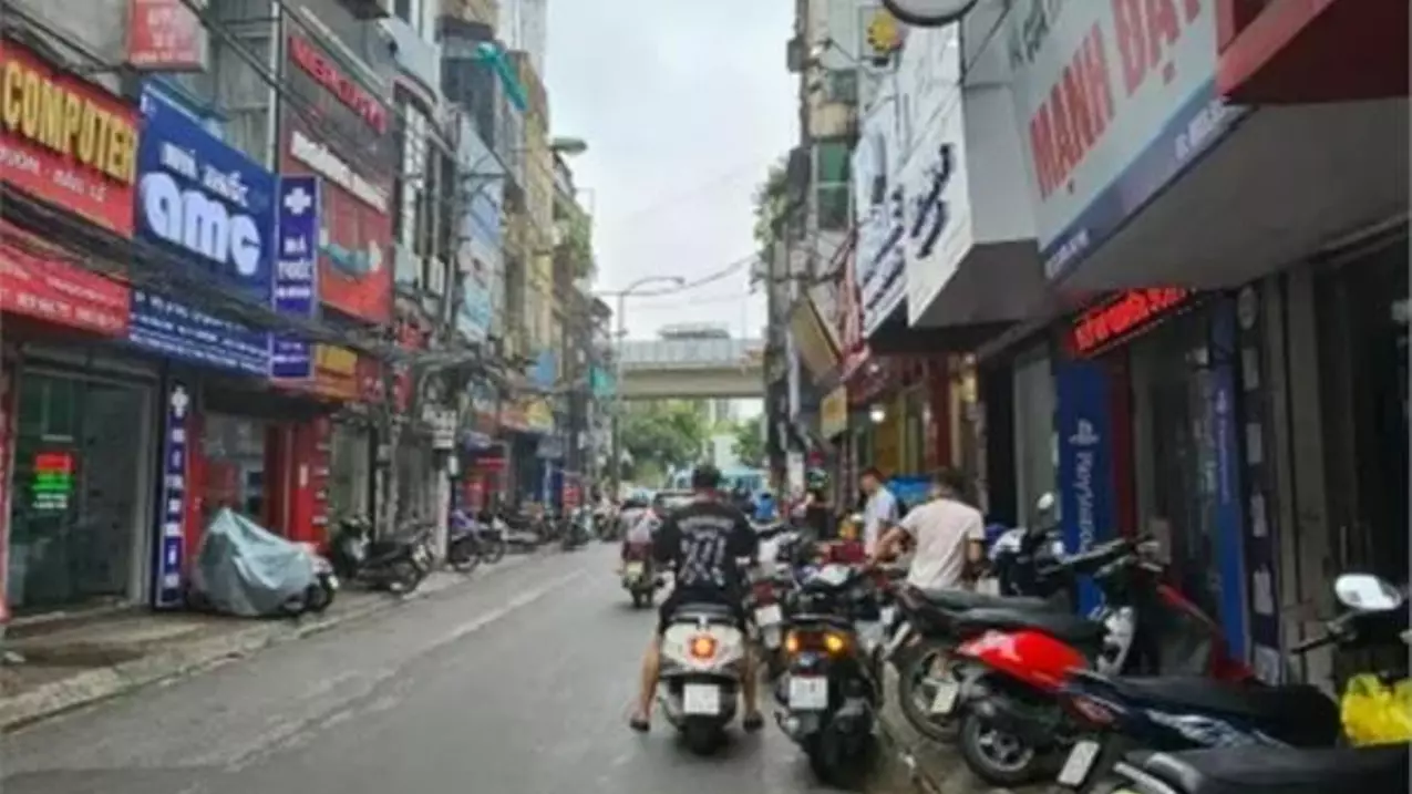 Nam Tu Liem