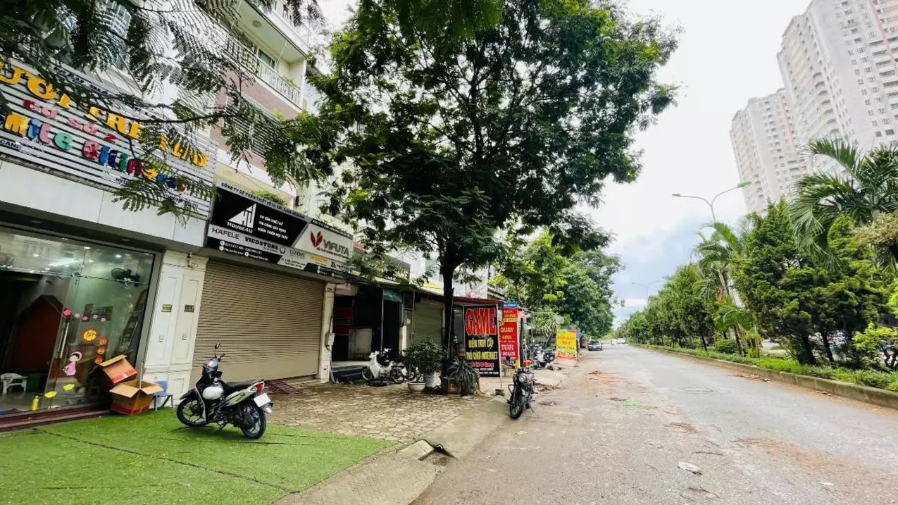 Nam Tu Liem