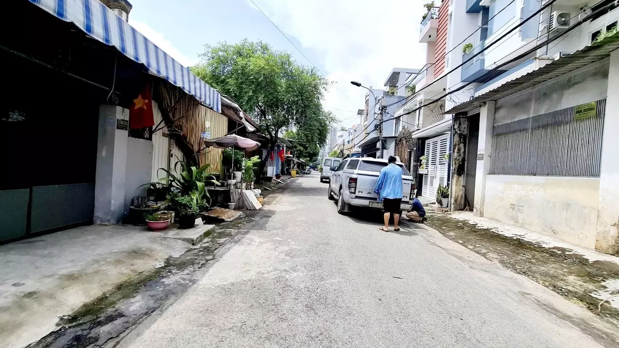 Tan Phu