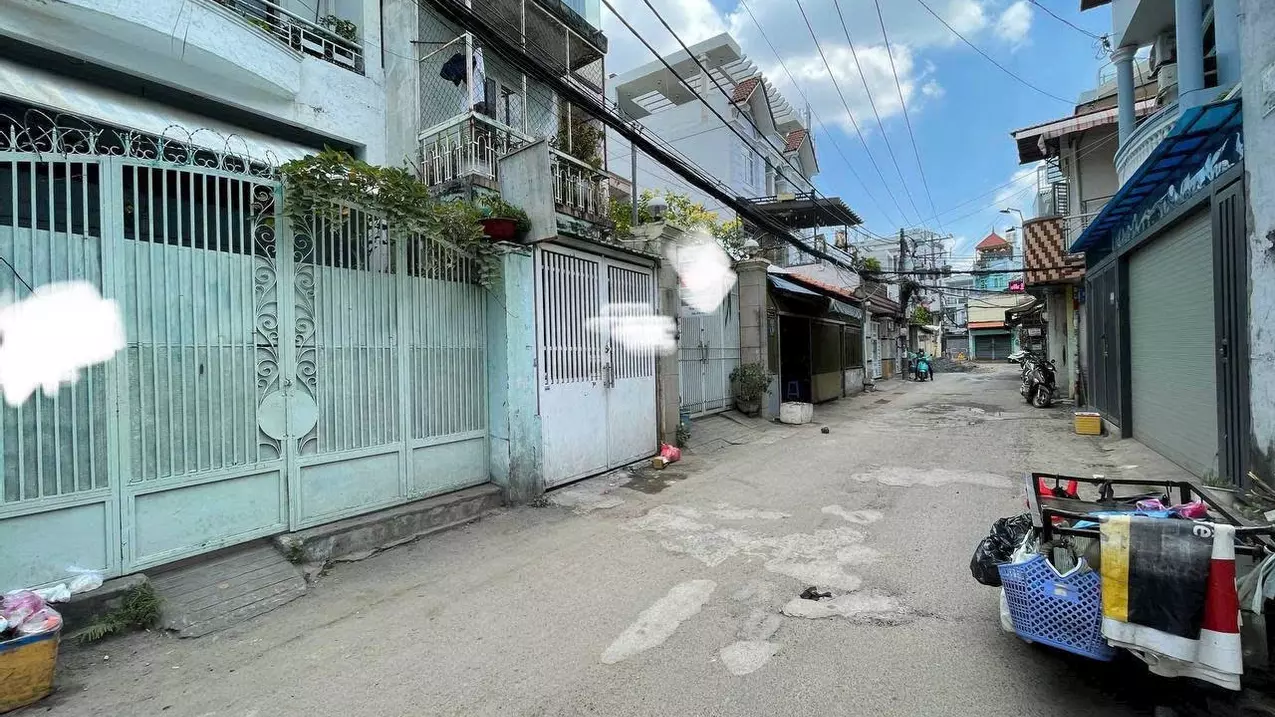 Tan Phu