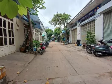 Tan Phu