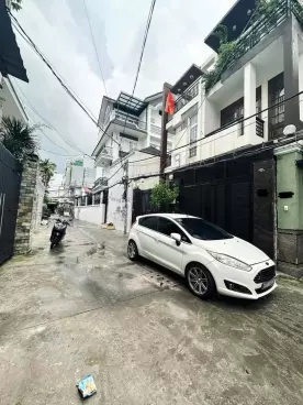 Tan Phu