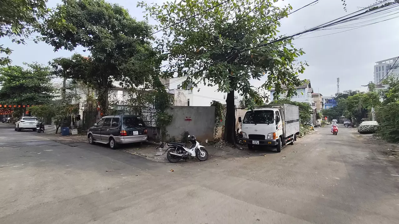 land for sale corner on 2 faces of street 23 - hiep binh chanh - thu duc city