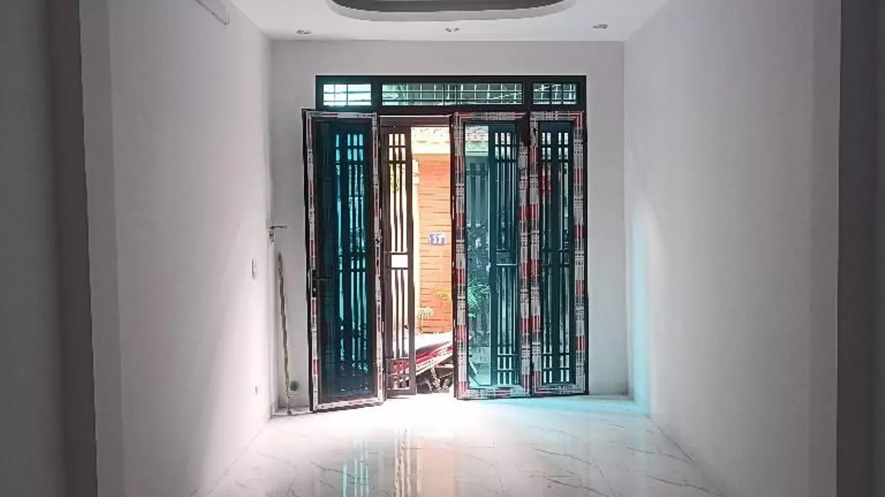 Nam Tu Liem