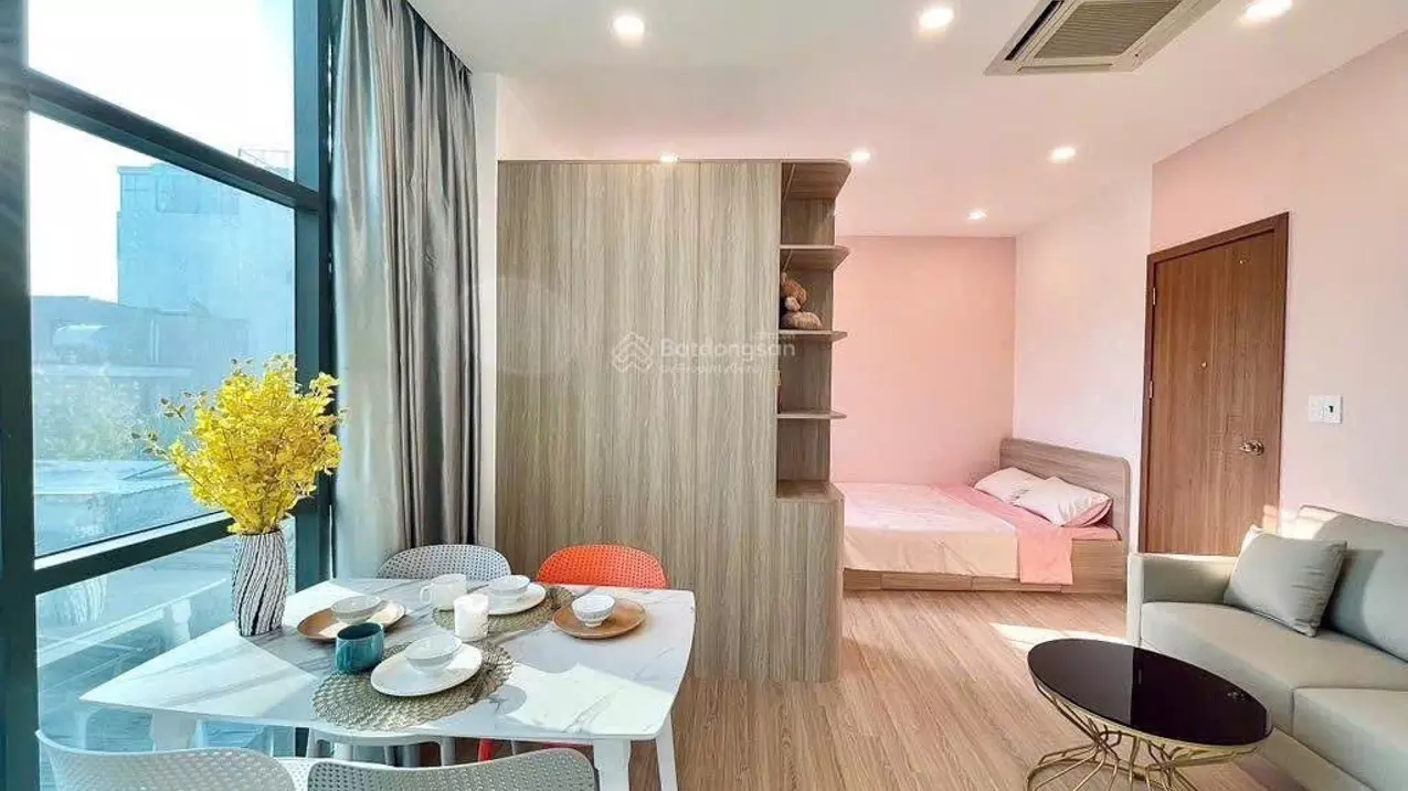 selling 16-bedroom chdv building right on cmt8 tan binh street, hdt 85 million/month