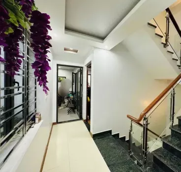 Hong Bang