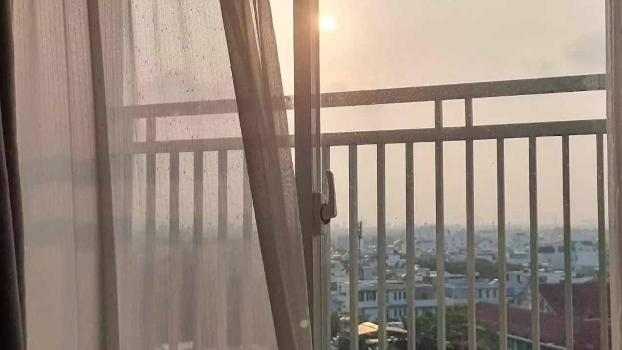 selling newly handed over apartment 2.1 billion full tax and fee, area 70m2 2 bedrooms at bluesky central apartment district 2