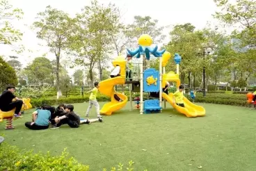 Nam Tu Liem