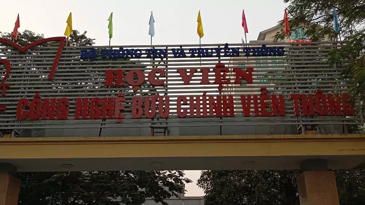 Ha Dong