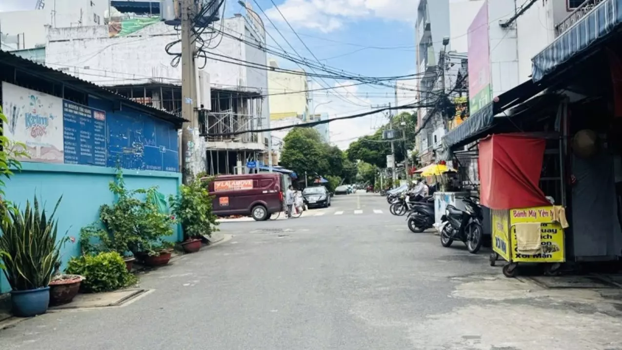 Tan Phu