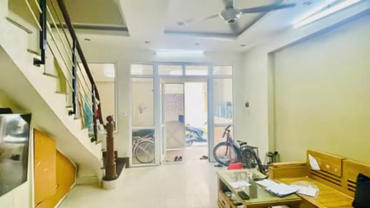 Nam Tu Liem