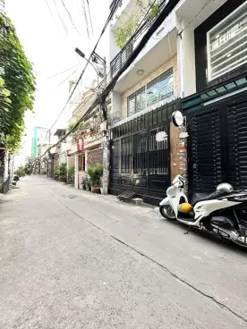 Tan Phu