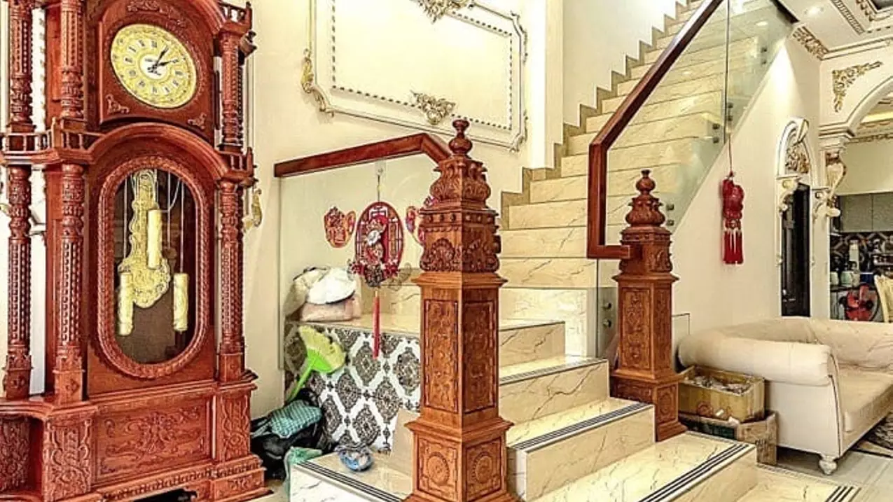 villa with gold facade - good european interior - ward 9, district 6 - 145m2 - 16.8 billion tl