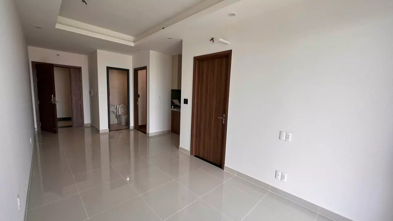 2 bedrooms, 2 bathrooms - 10 million/month, basic furniture - district 7 riverside for rent