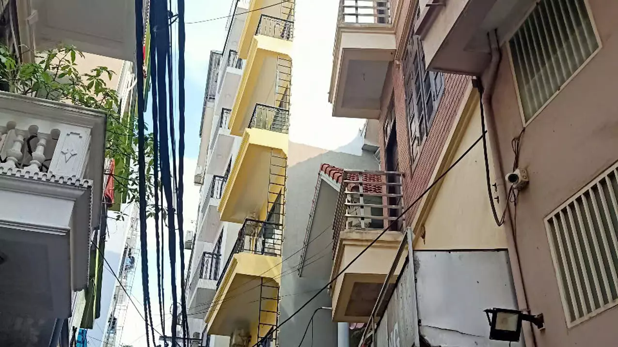 Nam Tu Liem