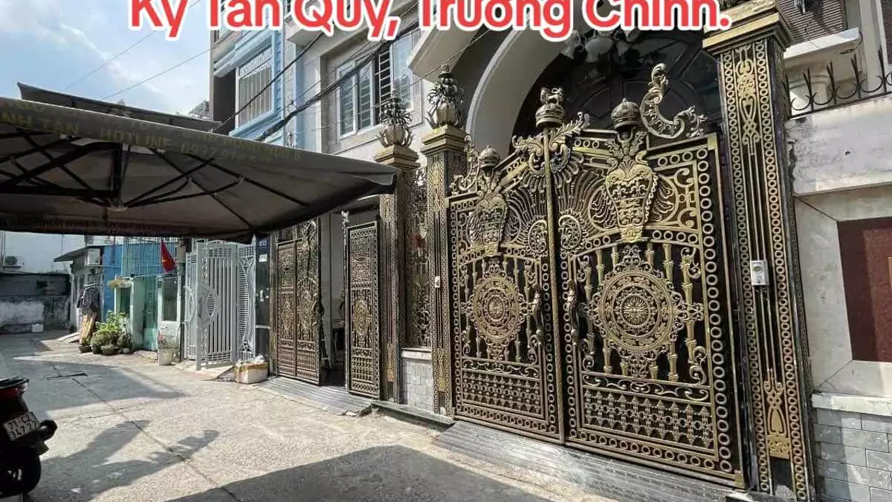 Tan Phu
