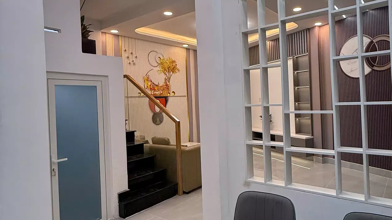 ccg only 3.4 billion beautiful houses in hoc mon town center