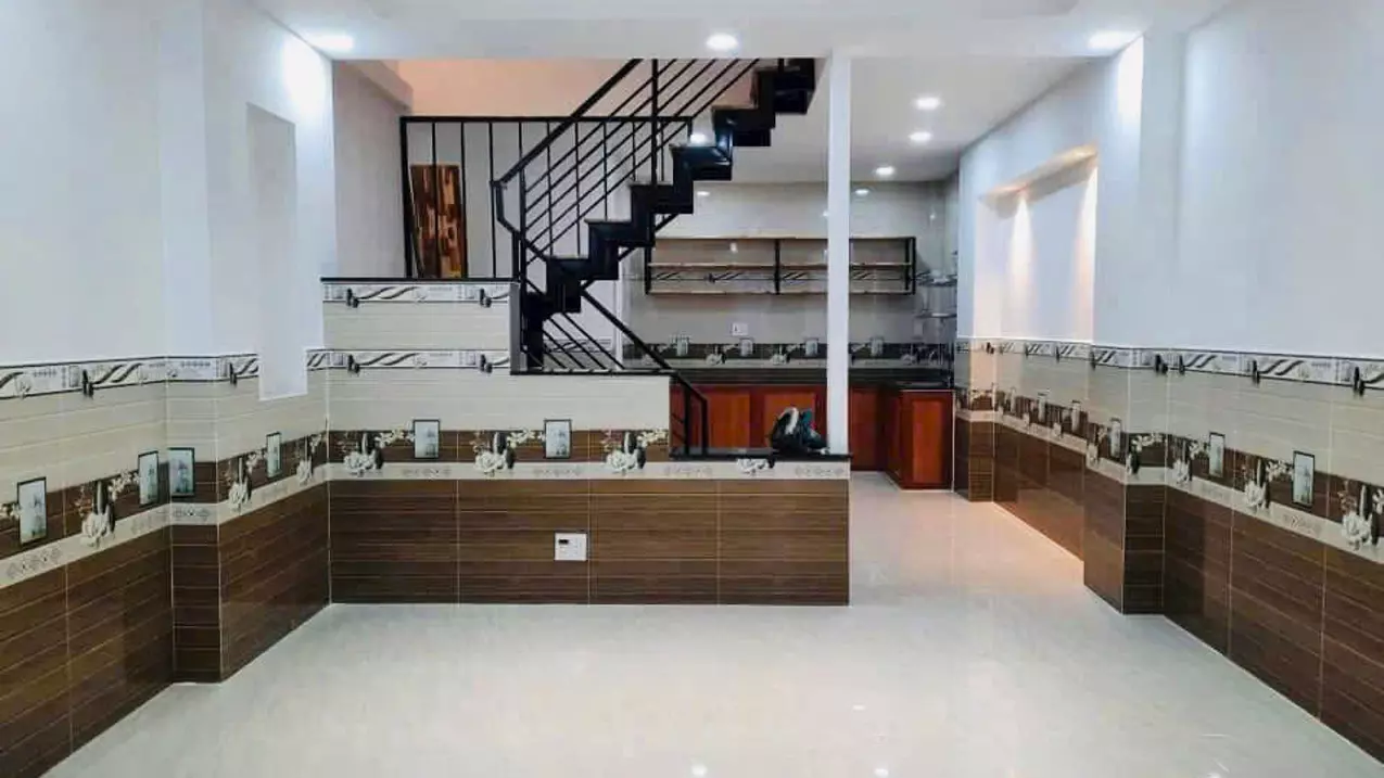 ccg selling 2-storey house (4.2x11) hxh 1/ ha thi khiem, trung my tay, district 12