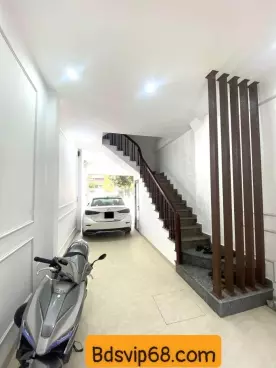 Nam Tu Liem