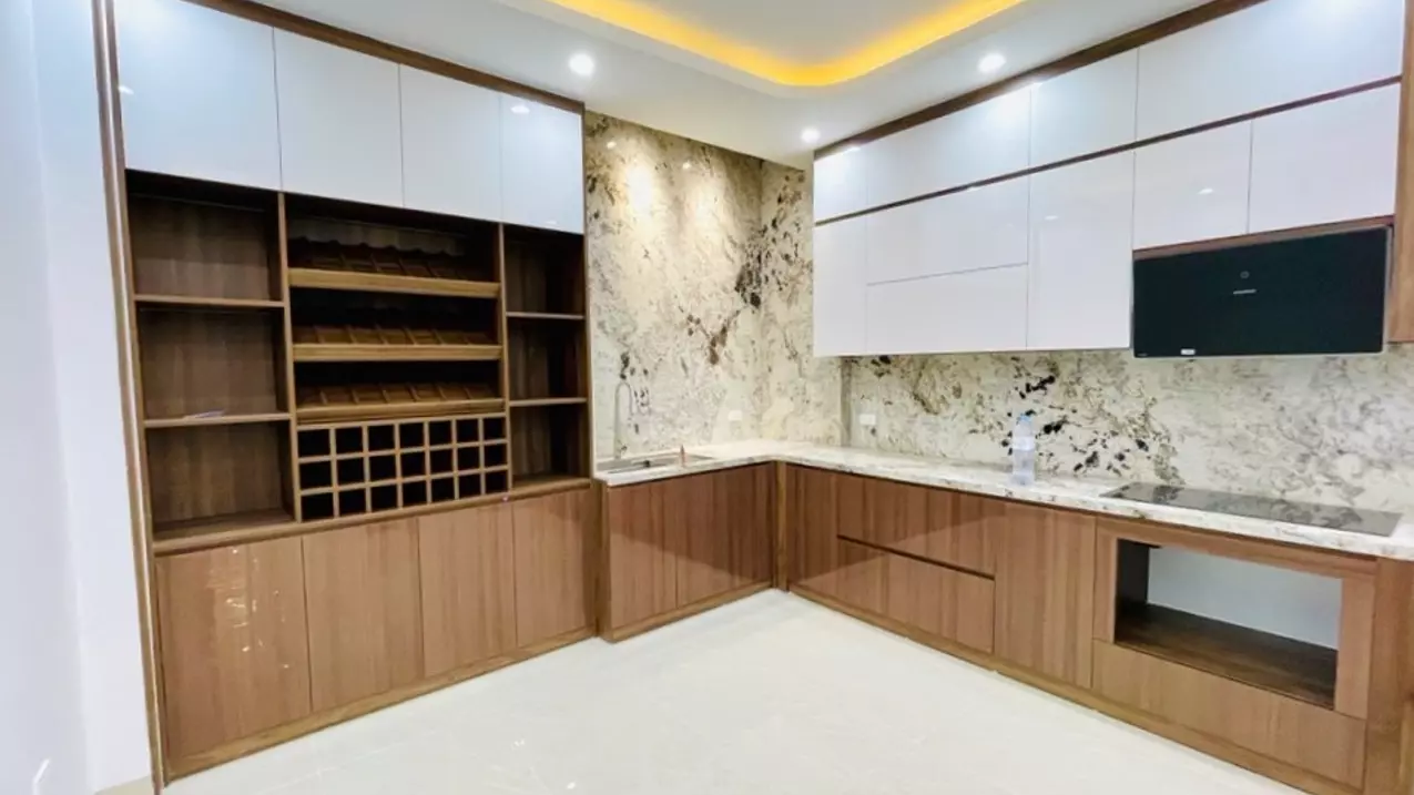 Hoang Mai