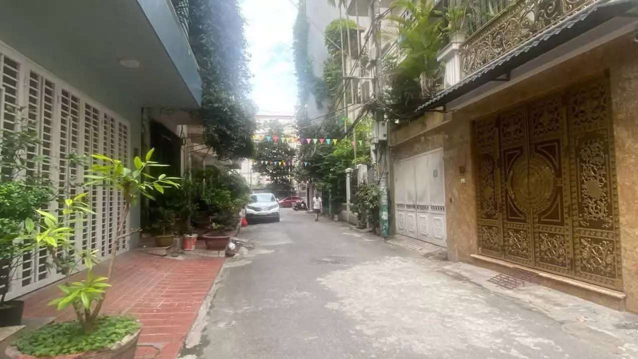 Nam Tu Liem