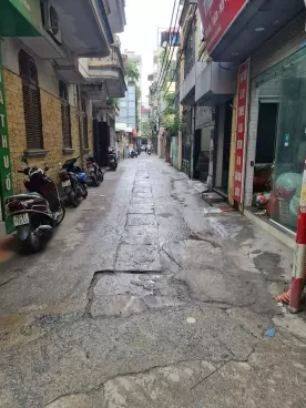 Nam Tu Liem