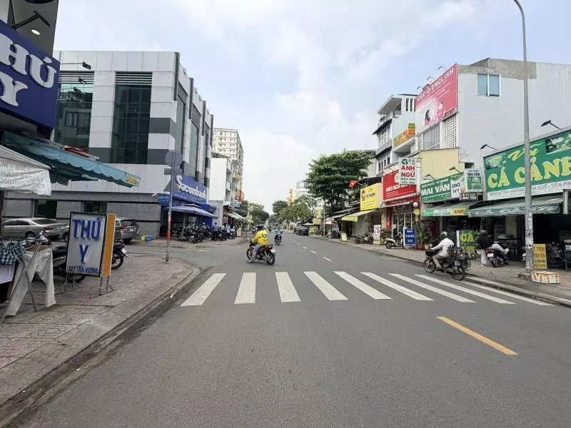 Tan Phu