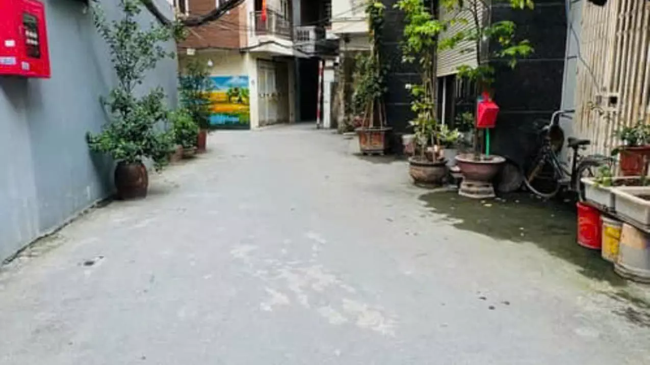 Nam Tu Liem