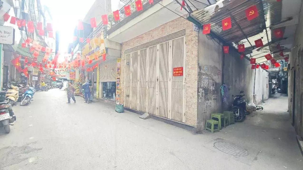 Nam Tu Liem