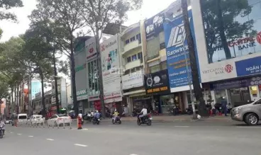 need to rent quickly corner 2 mt front street 3/2 district 10 brand street price only 60 million tl