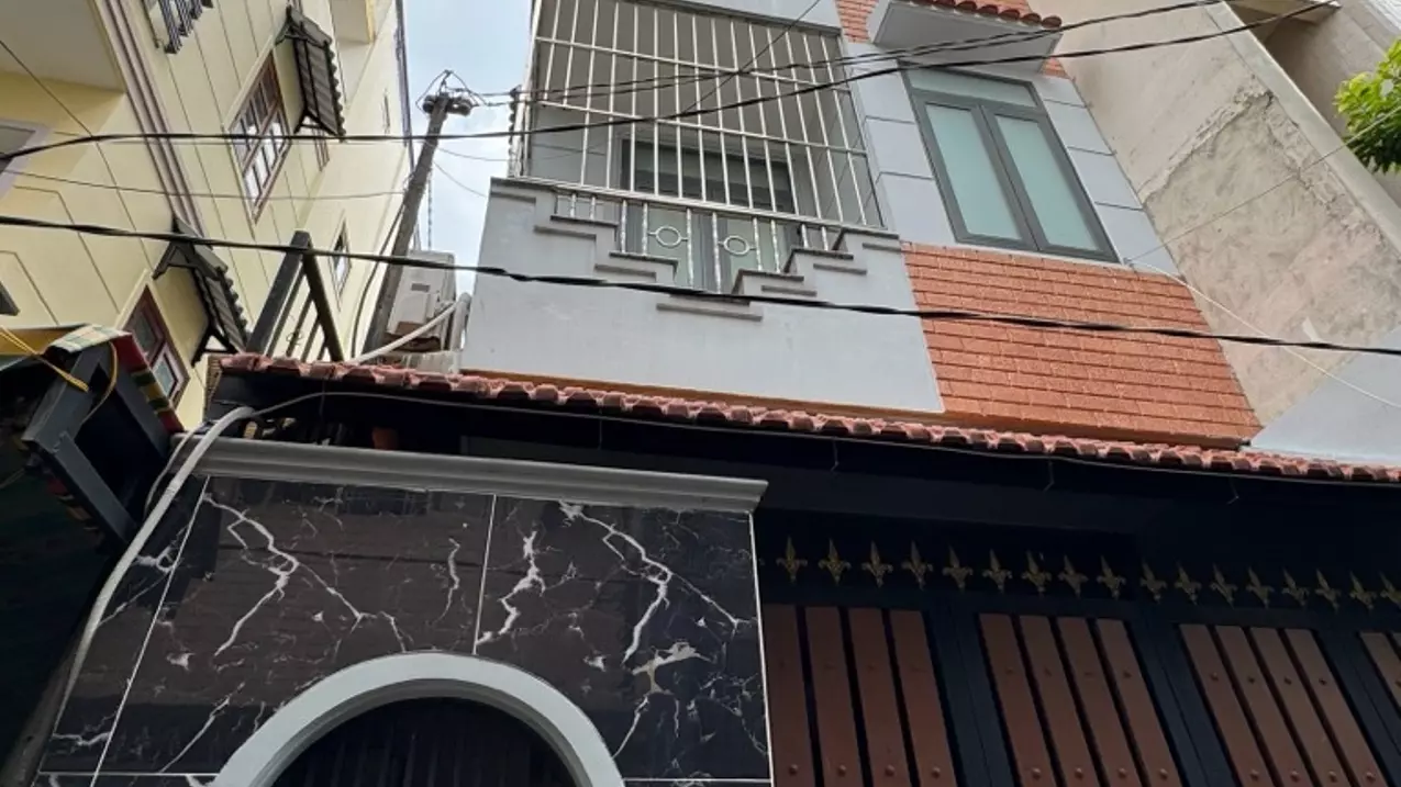 only 5 garlic and get it right away 4-storey rc house - august revolution - 34m2 - 4m frontage