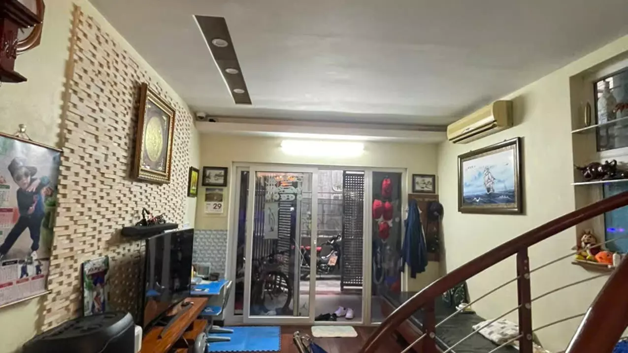 Nam Tu Liem