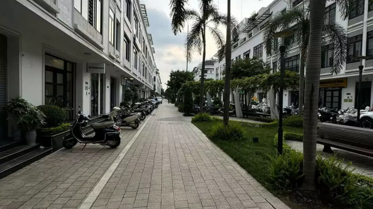 Nam Tu Liem