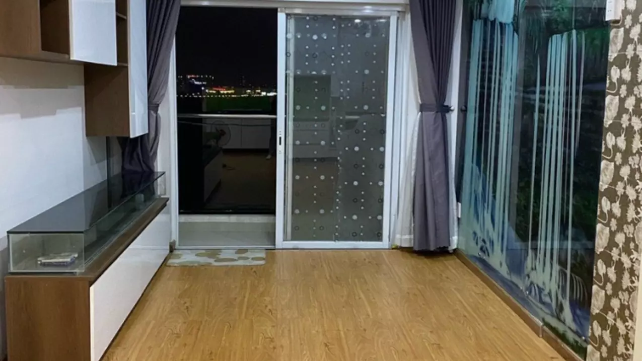 sale corner apartment flora anh dao, 67m2 2 bedrooms - 2 bathrooms with balcony, basic furniture from the investor, with book