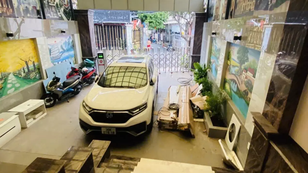 sale of high-end chdv 326m2, 10m road, 6 floors of elevator, sleeping car, ready cash flow of 65 million - 19 billion