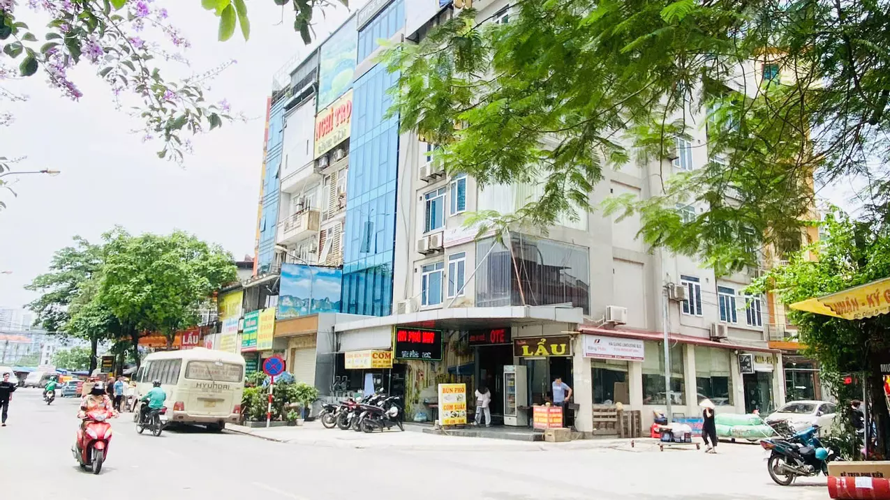 Nam Tu Liem